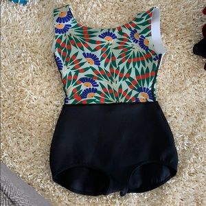 *NEVER WORN* Seea surf suit